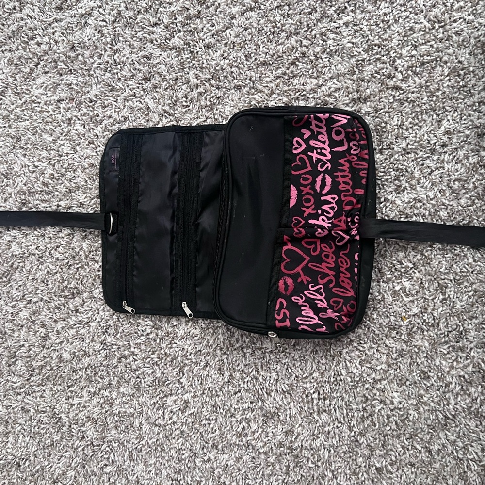 Makeup bag - Picture 3 of 7